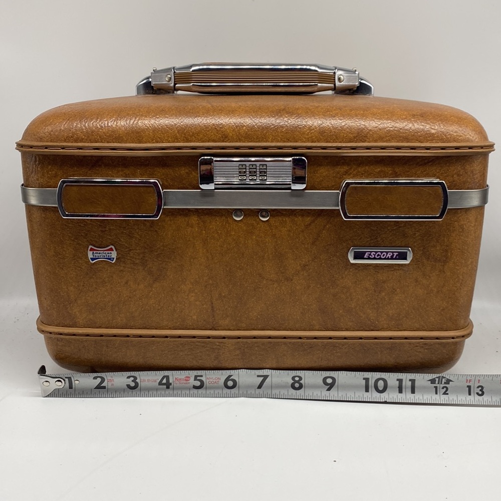 Vintage American Tourister Train Case Cosmetic Hard Case Luggage - Picture 14 of 15